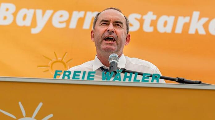 Hubert Aiwanger spricht.